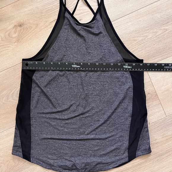 Lululemon grey and black run off route mesh panel tank - Picture 8 of 8